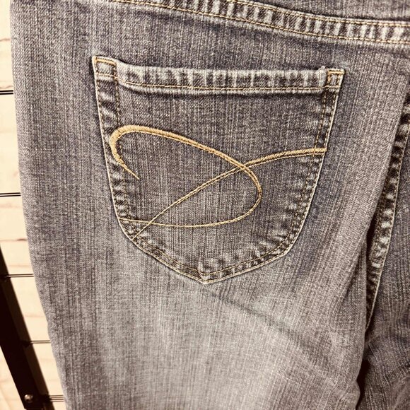 Chico’s Platinum Denim Jeans | Size 2 Short | Classic Straight Leg 32 x 27 - Picture 3 of 10